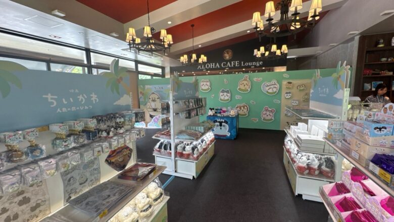 ハワイアンズのちいかわPOP UP STORE店内とグッズ売り場