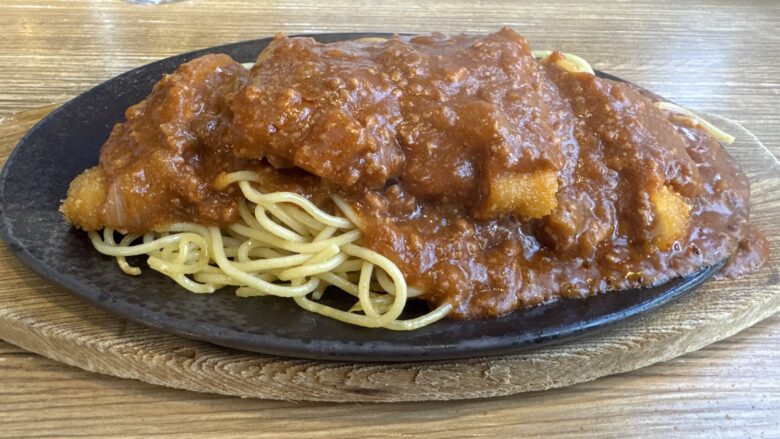 レストラン泉屋総本店の熱々のスパカツ